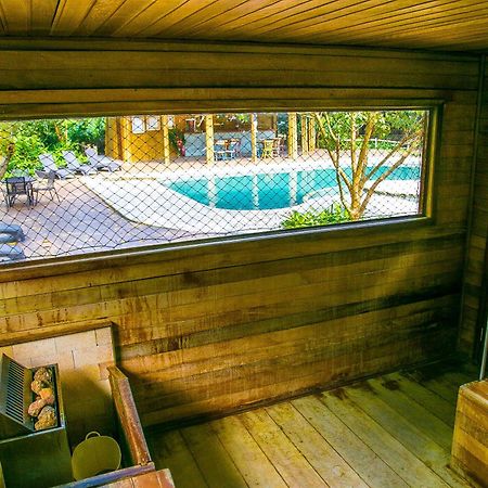 אובטובה Banana Bamboo Ecolodge מראה חיצוני תמונה