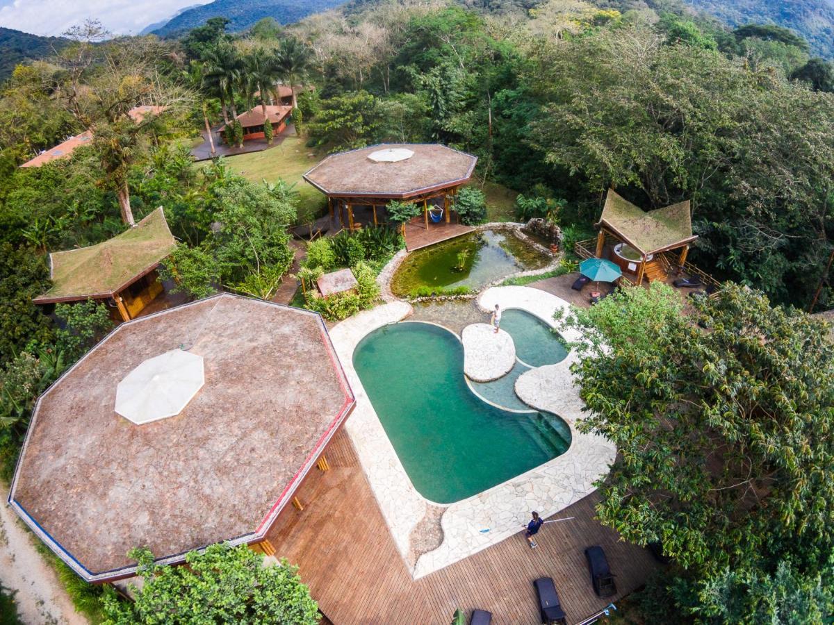 אובטובה Banana Bamboo Ecolodge מראה חיצוני תמונה