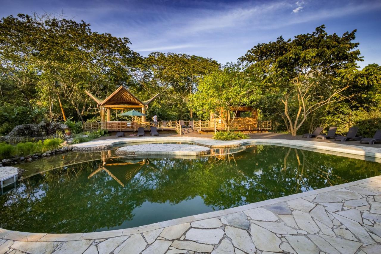אובטובה Banana Bamboo Ecolodge מראה חיצוני תמונה