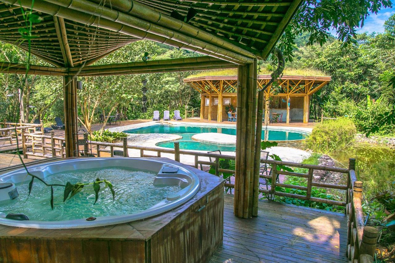 אובטובה Banana Bamboo Ecolodge מראה חיצוני תמונה