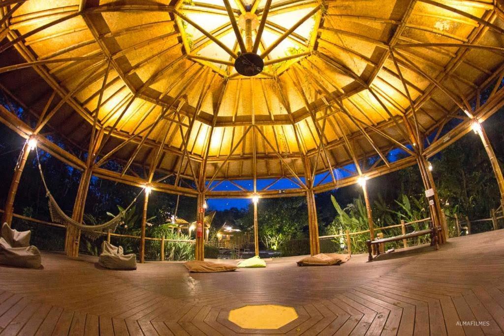 אובטובה Banana Bamboo Ecolodge מראה חיצוני תמונה