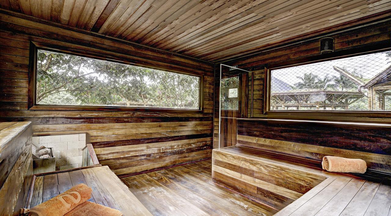 אובטובה Banana Bamboo Ecolodge מראה חיצוני תמונה